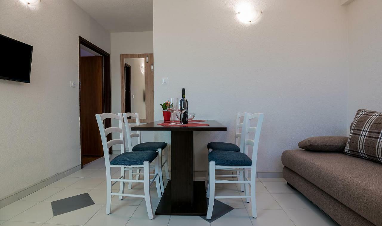Apartmani Luka 巴什卡沃达 外观 照片